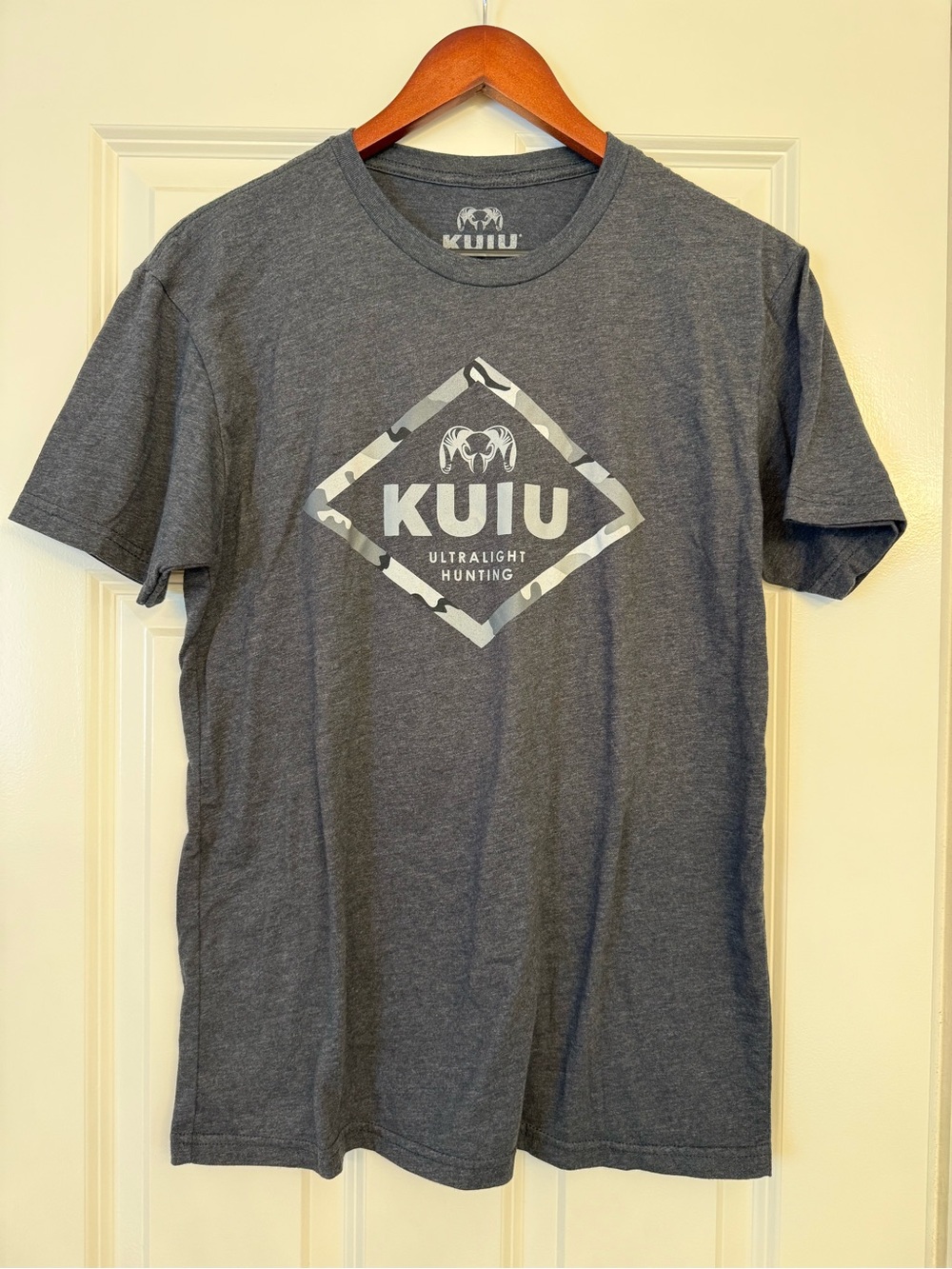 KUIU Men’s Vias Storm Sign T-Shirt Size Medium